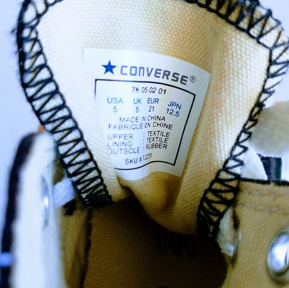 Converse Chuck Taylor All Star High Top Shoes - Picture 11 of 12